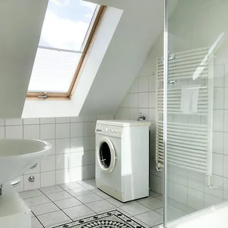 Haus Zur Sonne 6 아파트